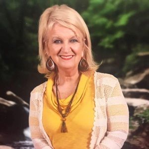 Meet your Posher, Sharon